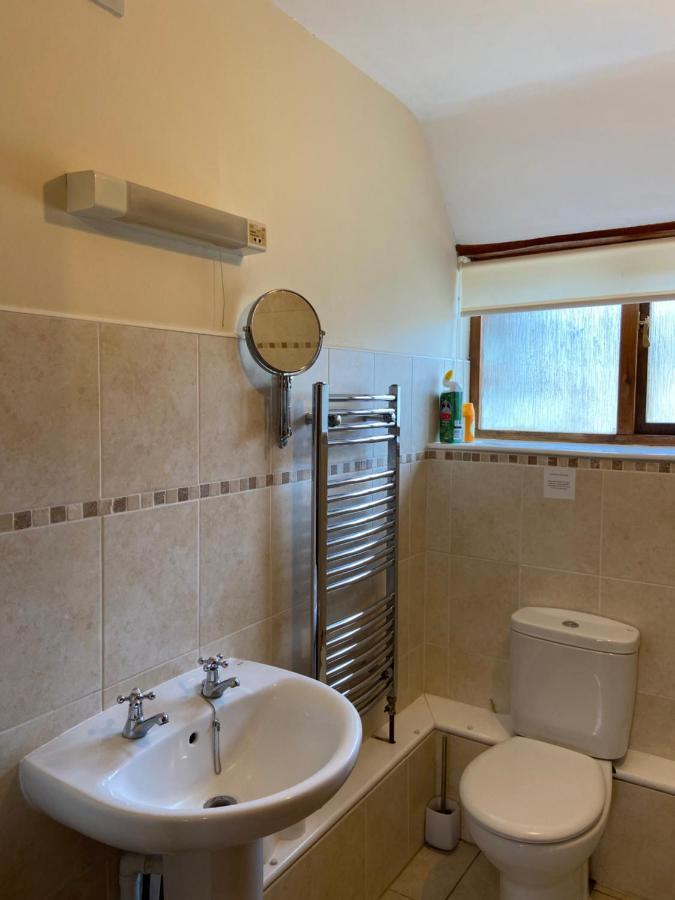 Tupenny Cottage, Old Mill Farm, Cotswold Water Park Cirencester Eksteriør billede